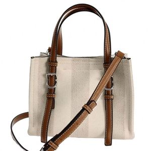 Sac bandoulière bohème fait main ajouré grand format triangle carré à fleurs couleurs contrastées sac fourre-tout en corde - Product Image 1