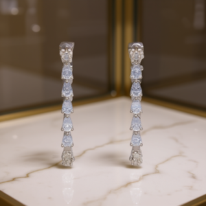 Orecchini con Diamanti Bianchi Champagne E3169, Taglio a Pera, Diamante Naturale, Oro Bianco, Gioielli Classici da Sposa per Donna - Product Image 2