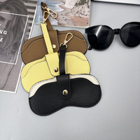 Sac à lunettes portable élégant en similicuir porte-clés pochette à lunettes suspendue durable Logo personnalisé pour les cadeaux d'affaires promotionnels