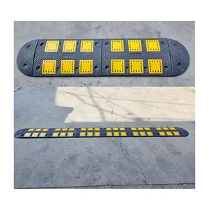 Small Size Road Bump Speed Hump Mini Anti Slippery Driveway Speed Humps European Heavy Huge Road Rubber Speed Hump