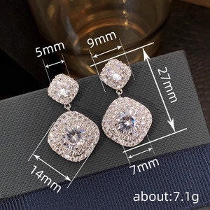Orecchini Pendenti Quadrati con Micro Pavé di Zirconi per Donne, Eleganti Gioielli per Matrimoni e Feste - Product Image 4