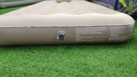 LGM en stock Matelas gonflable floqué portable pliable à double coup Matelas gonflable de camping Matelas pneumatique gonflable