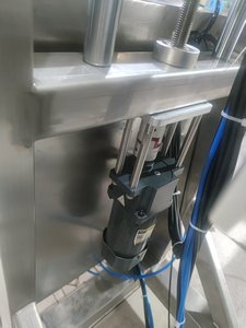 Hiệu quả tự động đóng nắp máy thực phẩm hóa chất Tương thích đóng nắp máy đóng gói chất lỏng Máy đóng nắp tự động - Product Image 4