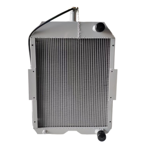 Radiateur de tracteur international <span class=keywords><strong>826</strong></span> Chechi Agricultural Machinery, nouveau radiateur à noyau en aluminium brasé, référence OEM. 405998R1 - Product Image 1