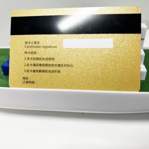 Cartes de garantie personnalisées en plastique avec estampage à chaud doré, impression recto-verso et coins arrondis - Product Image 3
