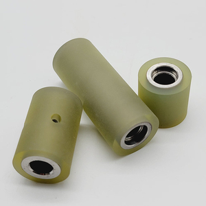 Los rodillos de poliuretano ajustados con tornillos intermedios resistentes al desgaste y de alta carga son adecuados para maquinaria industrial - Product Image 1