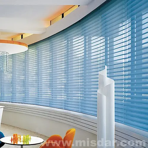 Huisdecoratie En Kantoorgebruik Handleiding 100% Polyester 38Mm Buis Witte Kleur Shangri-La Jaloezieën