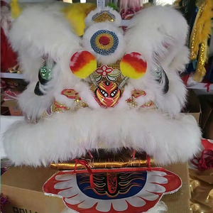 Costume de mascotte de tête de lion blanc fait main avec yeux LED pour adultes, origine Guangdong, événements culturels du Nouvel An Chinois - Product Image 5