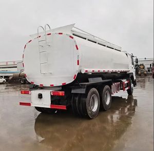 Camion-citerne d'huile d'<span class=keywords><strong>occasion</strong></span> sinotruk 45000 ltrs remorque citerne en acier camion-citerne d'huile - Product Image 4