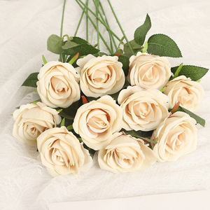 Rosas Artificiales Color Champán, Tecnología de Flocado, Decoración para Bodas, Tela de Poliéster de Alta Simulación - Product Image 1
