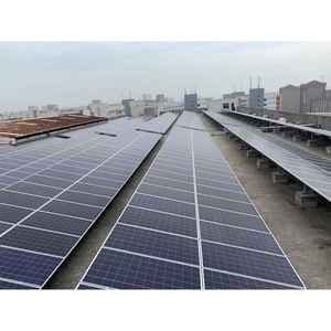 แผงเซลล์แสงอาทิตย์เชิงพาณิชย์ทำจากอลูมิเนียมเซลล์144 565วัตต์เป็นมิตรกับสิ่งแวดล้อม - Product Image 2