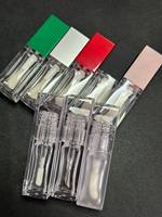 Tube de brillant à lèvres en plastique transparent carré vide de 5ml avec brosse épaisse pour emballer le rouge à lèvres liquide Capacité de 6 à 8ml Utilisation cosmétique