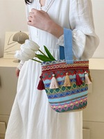 Sac fourre-tout mini tissé bohème à pompons pour femme, sac à main coloré à rayures géométriques, sac seau ethnique portable pour l'été et la plage