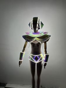 Robe de danse lumineuse à LED pour femmes |   Tenues de scène futuristes pour festivals de musique, bals de promo, soirées et performances en club - Product Image 6