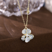 KAAN JEWELRY 925 Sterling Silber Retro Blumen Perlen Zirkon Damen Schlüsselbein-Kette Luxuriöse Zweifarbige Süße Temperamentvolle Halskette