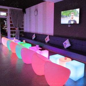 <span class=keywords><strong>Mesa</strong></span> de Centro LED Cubo para Eventos / PUFFS LOUNGE - Product Image 2