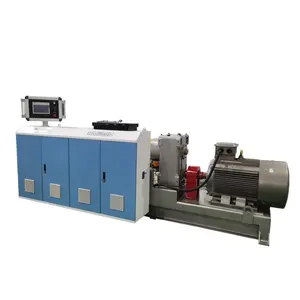 สายการผลิตการอัดรีดท่อ HDPE PE PP เครื่องทําท่อน้ํา เครื่องจักรเครื่องอัดรีดท่อท่อ PVC