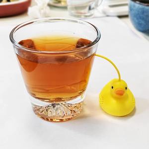 Filtre à thé animal en gros Infuseur à thé en silicone de qualité alimentaire Cadeaux de fantaisie Canard mignon Passoire à thé en vrac - Product Image 5