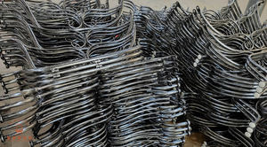 Set Bistrot da Esterno in Ferro Argento Anticato Design <span class=keywords><strong>Rustico</strong></span> 3 Pezzi con 1 Tavolo e 2 Sedie Pieghevoli Arredo <span class=keywords><strong>Giardino</strong></span> e Patio - Product Image 5