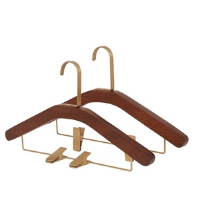 Porte-vêtements <span class=keywords><strong>en</strong></span> <span class=keywords><strong>bois</strong></span> massif noyer noir pour la maison, support antidérapant et sans trace pour chambre à coucher - Product Image 5