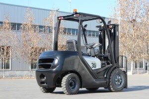 Nueva Carretilla Elevadora Diésel MightyCargo <span class=keywords><strong>CPCD30</strong></span> 3T <span class=keywords><strong>4WD</strong></span> con Mástil de Dos Etapas, Neumáticos Sólidos y Altura de Horquilla de 3000 mm - Product Image 5