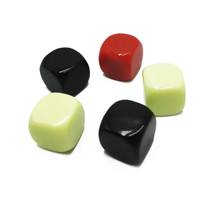 Vente en gros de dés en plastique D6 vierges mates personnalisés avec logo imprimé ou gravé au laser - Product Image 4