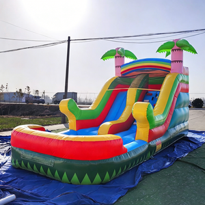 Toboggan aquatique gonflable sur le thème des requins avec piscine à jets d'eau, château gonflable pour enfants, parc aquatique commercial pour l'été - Product Image 5