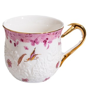 Tasse en céramique rose papillon avec motif floral en relief - Bord doré, tasse à café ou à lait de style pastoral - Product Image 5