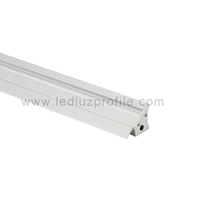 Profilé en aluminium à montage en surface ALP099 avec diffuseur en polycarbonate pour armoire