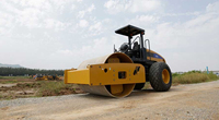 Compacteur routier à tambour unique de 10 tonnes de haute qualité SEM510 avec moteur diesel et accessoires à vendre