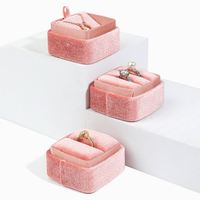 Vente en gros de nouveaux petits colliers décoratifs pour couples, boîte à bijoux en velours, emballage cadeau, bijoux