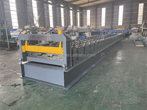 Máquina portátil para fabricar canaletas de lluvia, paneles de fachada, máquina para techos tipo costilla, paneles de pared sándwich, máquina para fabricar azulejos colonizados - Product Image 2