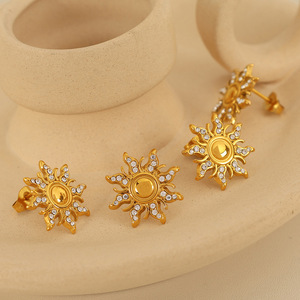 <b>Stud</b> <b>Earrings</b> Gold Plated Sunflower Design <b>Crystal</b> Inlay Party Jewelry - Product Image 1