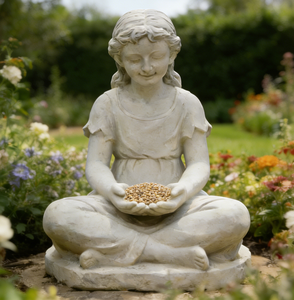 Estatua Artística de Niña Sentada para Jardín, Figura Decorativa de Resina para Niños para Césped y Patio Exterior, Escultura Lúdica de Comedero para Pájaros - Product Image 2