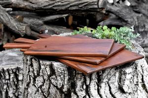 Tabla de Cortar de Madera Gruesa Hecha con Madera de Acacia y Mango de Alta Resistencia, Ofrece Durabilidad y Ecológica - Product Image 6