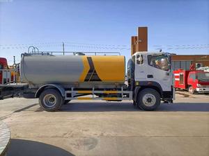 Camion arroseur d'écologisation des affaires municipales Foton 4*2 camion Bowser à eau Durable Foton - Product Image 3
