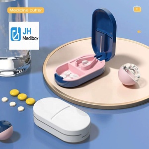 Wholesale Wholesale Portable Multifunction PP Pill Cutter Mini <b>Plastic</b> 7 Day Box with <b>Pocket</b> for Home or Travel - Product Image 3