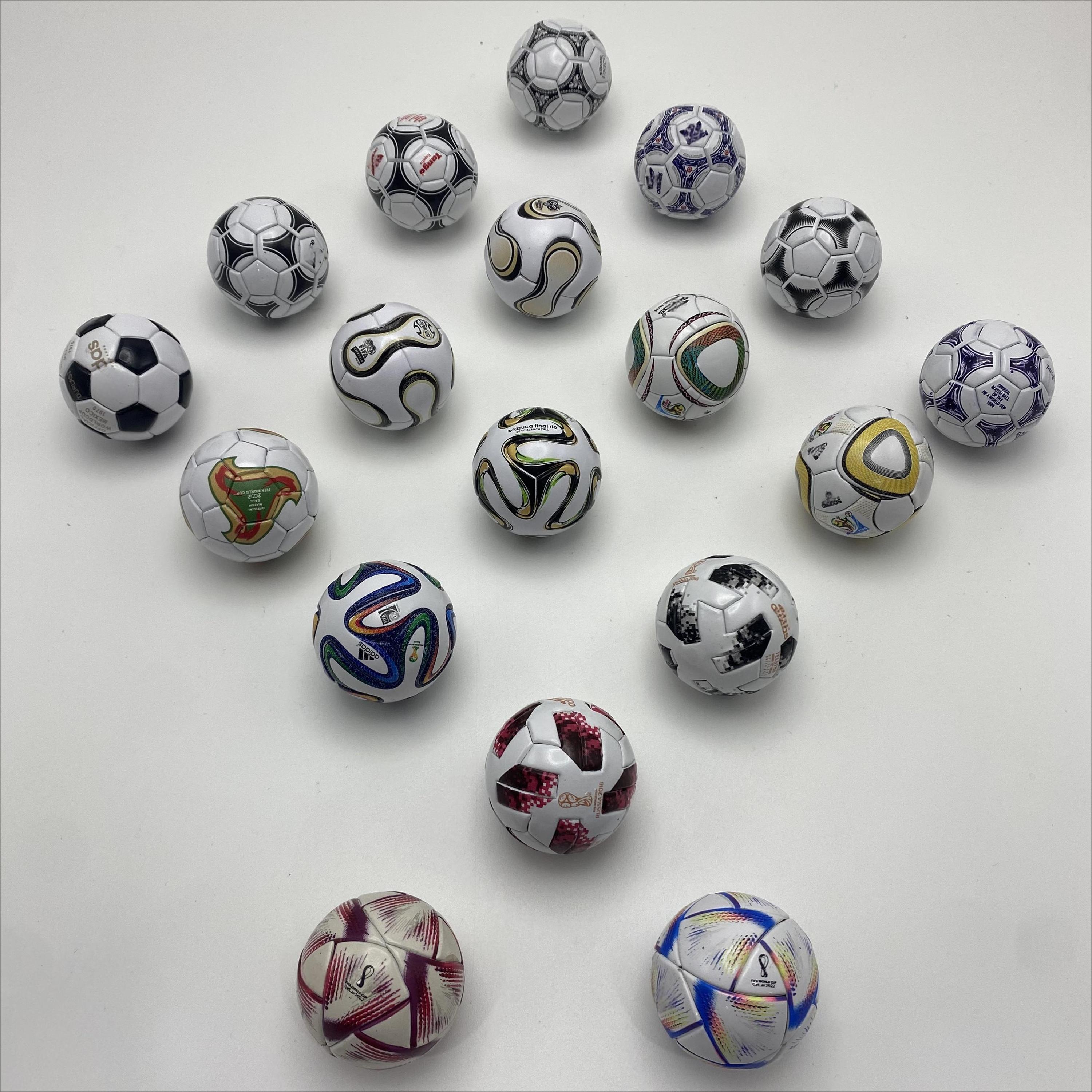 2022の世界サッカーの試合に1970ミニサッカー記念ギフトボックスpu素材