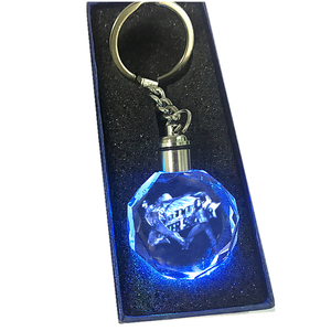 Porte-clés photo LED portable en verre <span class=keywords><strong>de</strong></span> cristal <span class=keywords><strong>de</strong></span> quartz avec design 3D personnalisé Falcon Winter Soldier, impression typographique, pour cadeau - Product Image 1