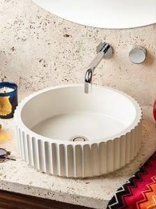 Lavabo Moderno de Cemento Acanalado Redondo OEM, Lavabo de Cemento con Nervaduras, Lavabo Sobre Encimera GFRC, Fabricante Vietnamita - Product Image 2