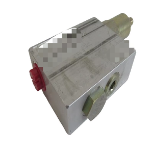 Nouveau contrôleur PLC d'automatisation industrielle original 1b12-01-b-8s-e-a-060 (1b1201b8sea060) avec contrepoids - Product Image 1