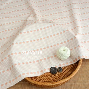 Trong Kho 100% <span class=keywords><strong>Cotton</strong></span> 8-ounce Vải Tốt <span class=keywords><strong>In</strong></span> Đồng Bằng Nhà Dệt Chàng Trai Túi Sọc Apple Thỏ Màu Hồng Thiết Kế Handmade Tự Làm Vải - Product Image 3