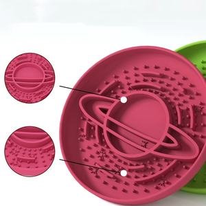 2025 nouveau Design Saturne mangeoire lente Silicone chien bol nourriture humide alimentation lécher alimentation Silicone mangeoire lente pour chat chien - Product Image 1