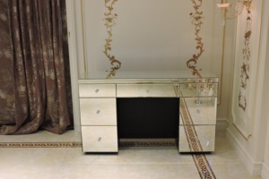 Tocador de lujo con diseño de diamante para dormitorio, mesa de maquillaje con espejo y cajones - Product Image 4