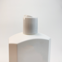 Bouteille en plastique blanche liquide, design hexagonal, corps durable, bouteille d'eau écologique, emballage de bouteille à capacité divisée
