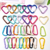 Direct usine, Mousqueton revêtu en forme de cœur, Breloque de sac colorée, Boucle à clip à ressort, Accessoire DIY multifonctionnel pour sac