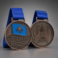 Médaille sportive personnalisée plaquée or avec emblème du Kazakhstan - Édition 1ère place - Fabricant Noble