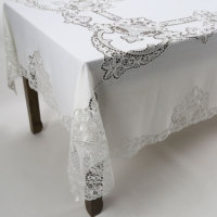 Nappe carrée blanche brodée botanique Inserts en dentelle Couleurs personnalisées Polyester/Coton