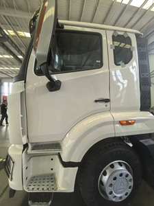 헤비 듀티 Sinotruk HOWO/섀먼 371/400/430HP 6X4 6/10 휠러 말 힘 헤드 트럭 트랙터 트레일러 덤프 트럭 판매 - Product Image 2