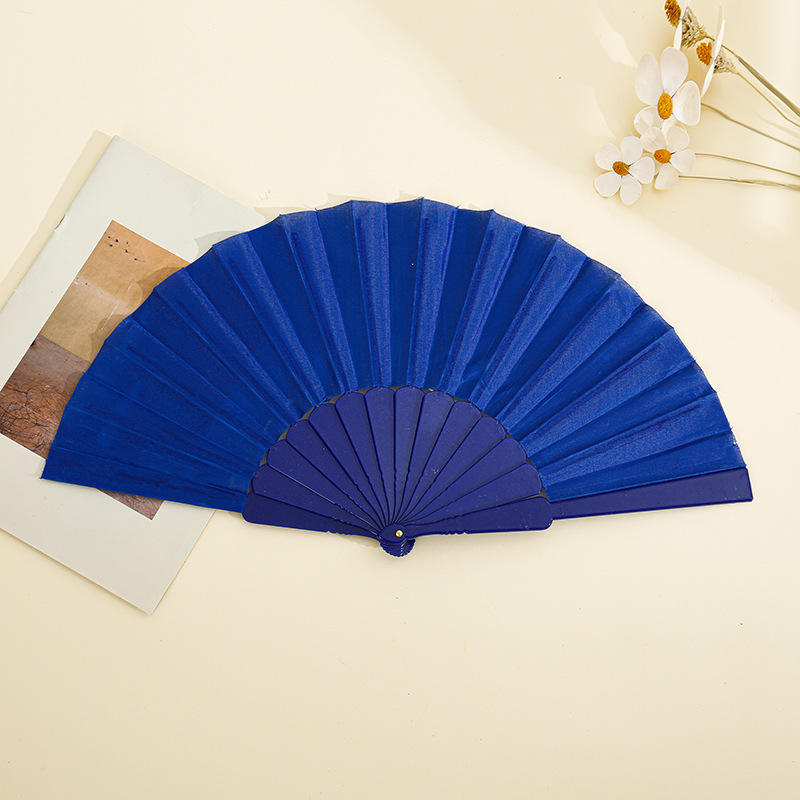 สีน้ำเงิน